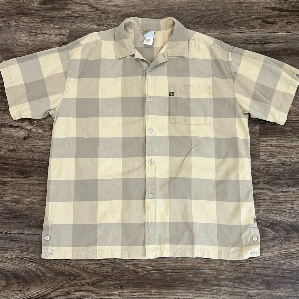 The North‎ Face Shirt Mens Extra Large A5 Series Beige Plaid Short Sleeve Button